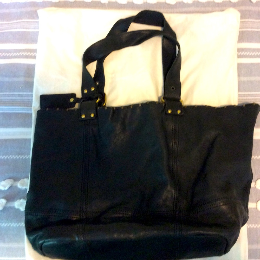 Gorgeous satchel bag by Monserat de Lucca